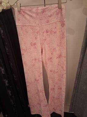 ISO PINK Victoria's Secret Pink Leopard Print Boot Cut Pants